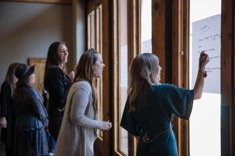 SheSellsAM12.10.21 0282 (3)