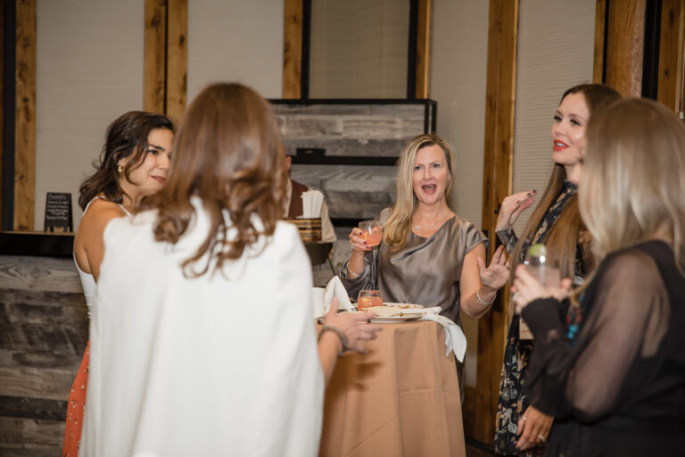 SheSellsWelcome12.28.21 8455